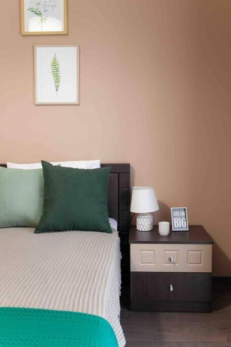 Gg Home - Cozy 1 Bedroom Apartment On Kazbegi Avenue 15 Tbilisi ภายนอก รูปภาพ