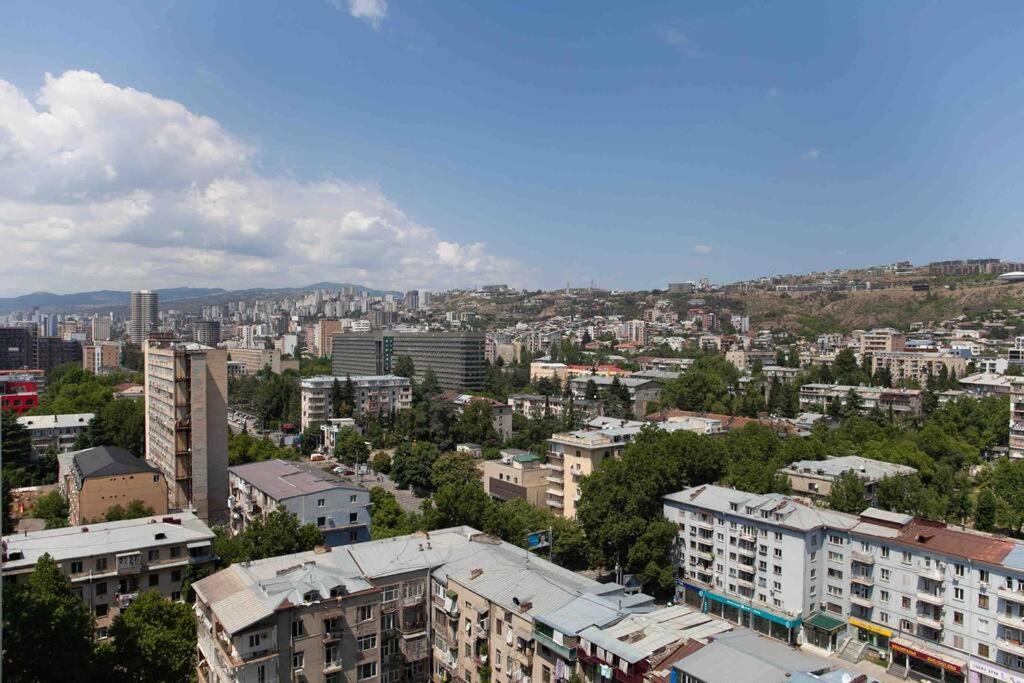 Gg Home - Cozy 1 Bedroom Apartment On Kazbegi Avenue 15 Tbilisi ภายนอก รูปภาพ