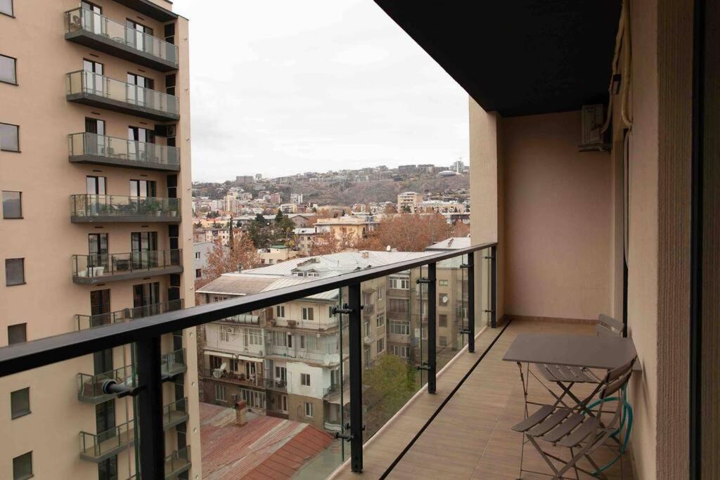 Gg Home - Cozy 1 Bedroom Apartment On Kazbegi Avenue 15 Tbilisi ภายนอก รูปภาพ