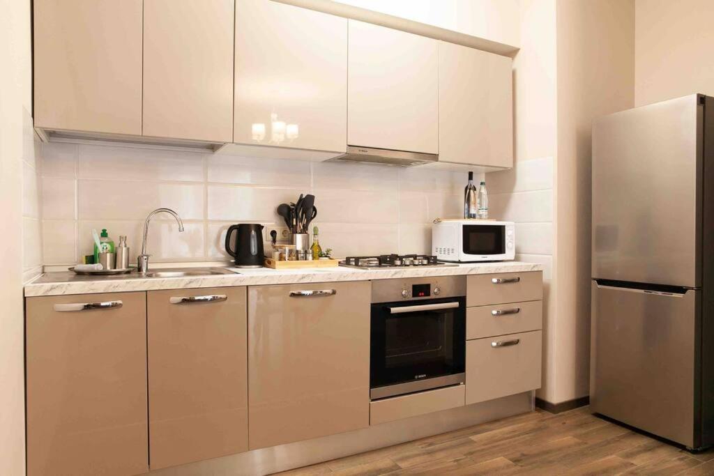 Gg Home - Cozy 1 Bedroom Apartment On Kazbegi Avenue 15 Tbilisi ภายนอก รูปภาพ