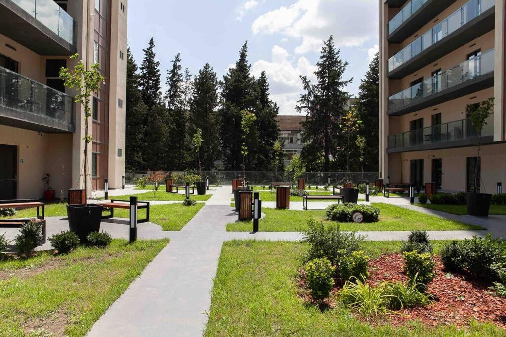 Gg Home - Cozy 1 Bedroom Apartment On Kazbegi Avenue 15 Tbilisi ภายนอก รูปภาพ