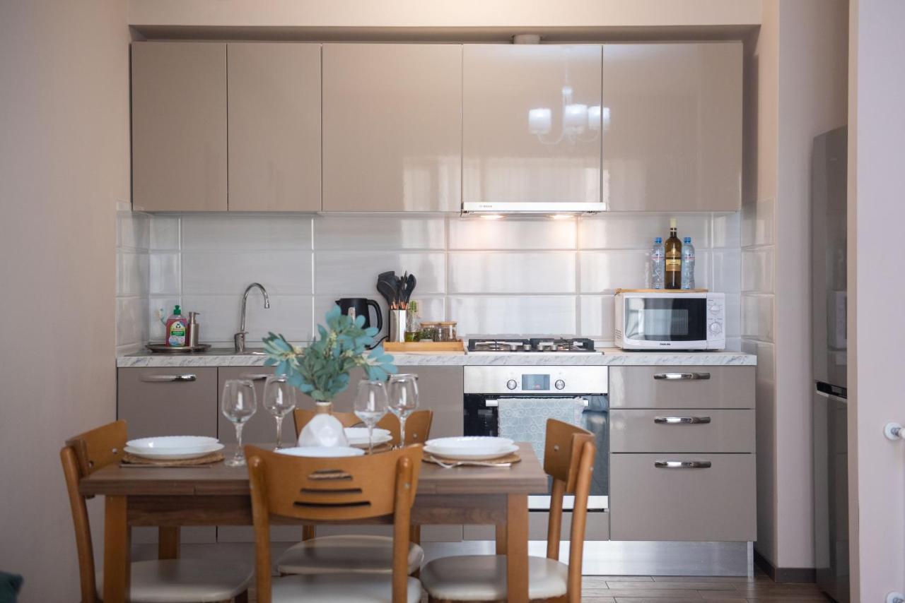 Gg Home - Cozy 1 Bedroom Apartment On Kazbegi Avenue 15 Tbilisi ภายนอก รูปภาพ