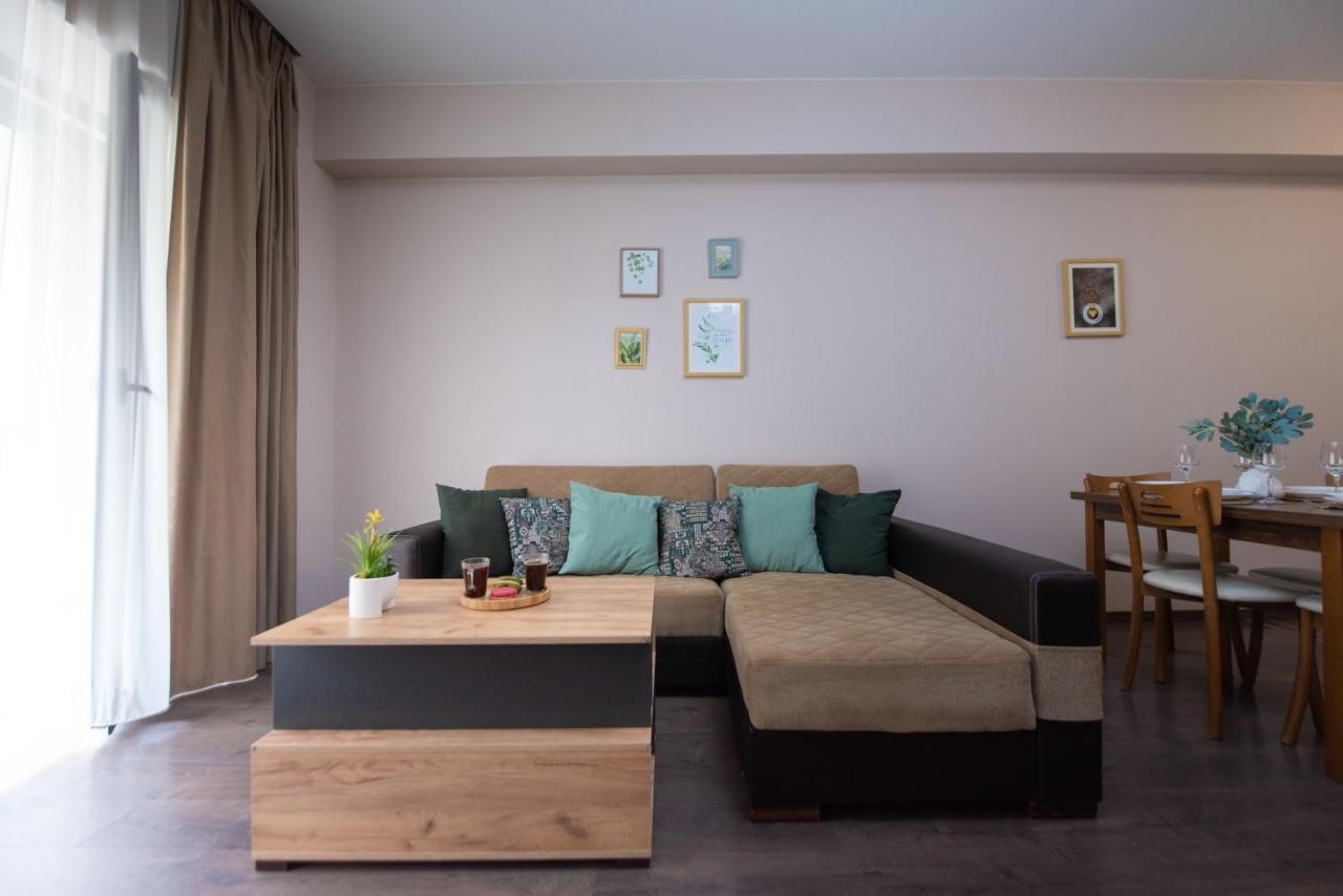 Gg Home - Cozy 1 Bedroom Apartment On Kazbegi Avenue 15 Tbilisi ภายนอก รูปภาพ