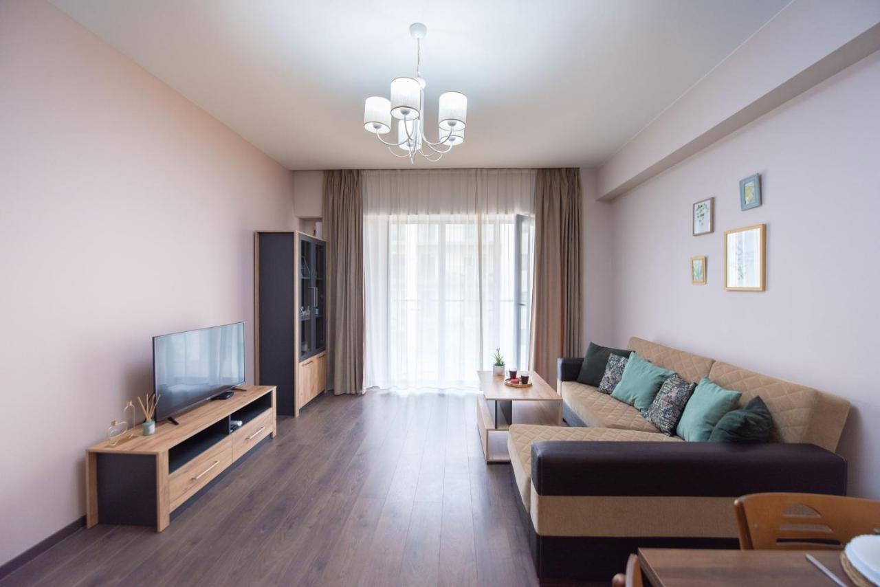 Gg Home - Cozy 1 Bedroom Apartment On Kazbegi Avenue 15 Tbilisi ภายนอก รูปภาพ